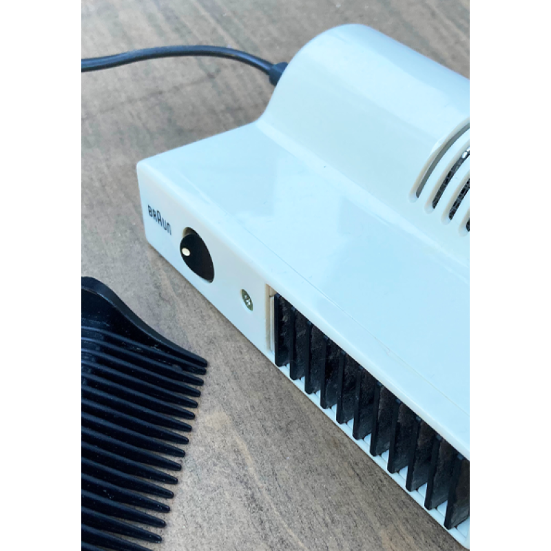 Reinhold Weiss Braun Föhn